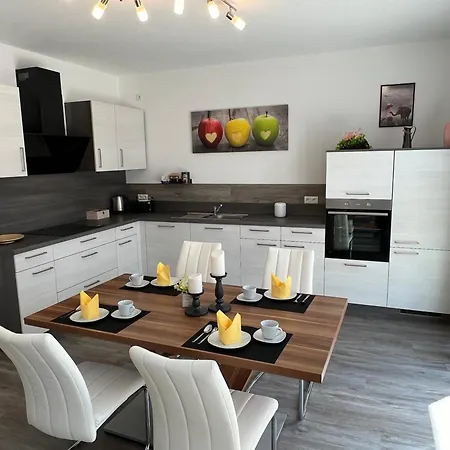 Royal Gala Ebenerdig 84 Qm Carport Terrasse Neubau Free Wifi 2 Schlafzimmer Bis 4 Personen Einbauküche