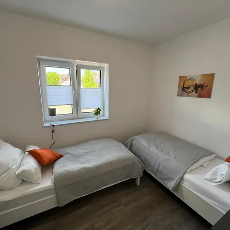 Ferienhaus Royal Gala Ebenerdig 84 Qm Carport Terrasse Neubau Free Wifi 2 Schlafzimmer Bis 4 Personen Einbauküche *